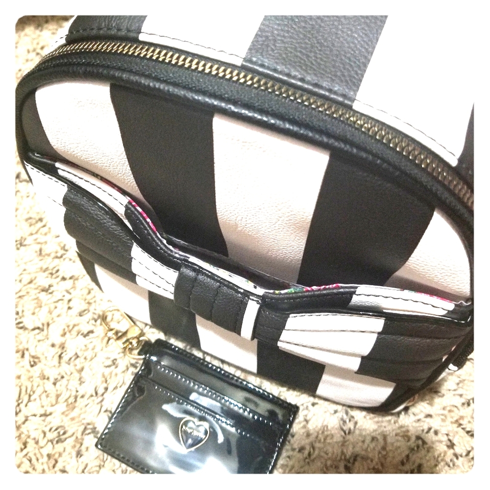 💥SOLD💥~Betsey Johnson striped backpack/Id case